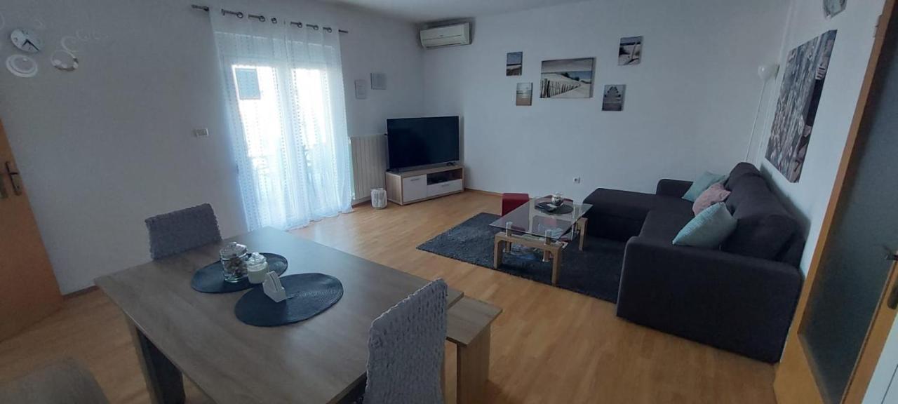 Apartment M&M With Private Pool Kučine Exterior foto